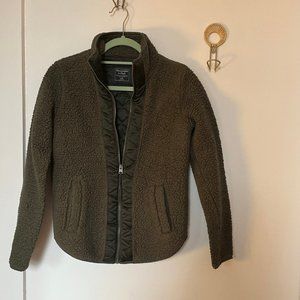 Abercrombie & Fitch Olive Green Quilted Sherpa Jacket XXS